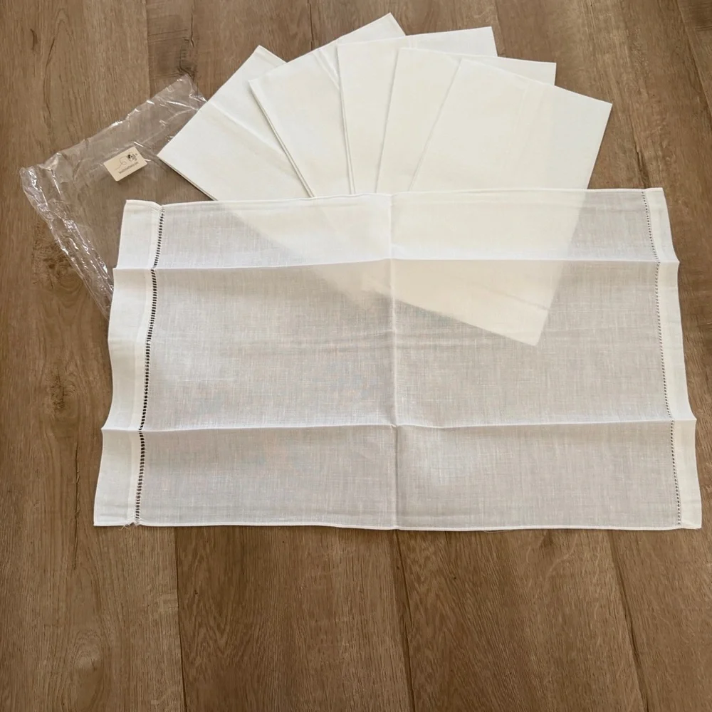 Set of 6 Vintage Bumble Bee‎ Linens Placemats Napkins, Off White 22” X 13” NWT